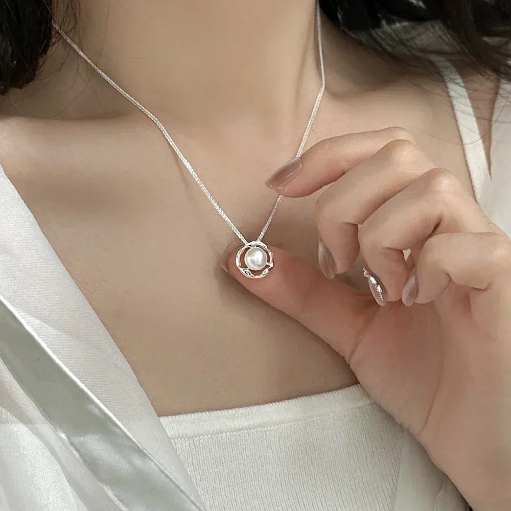 LUMISSORA Étoile Dainty Pearl Solitaire Pendant (Solid 925 Sterling Silver)