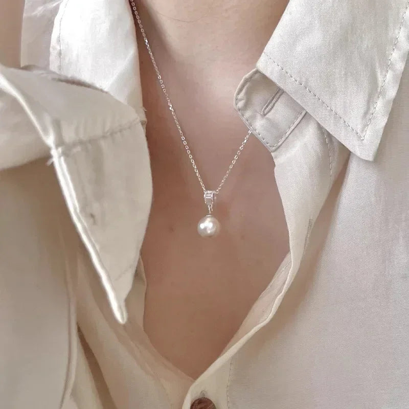 LUMISSORA Étoile Dainty Pearl Solitaire Pendant (Solid 925 Sterling Silver)