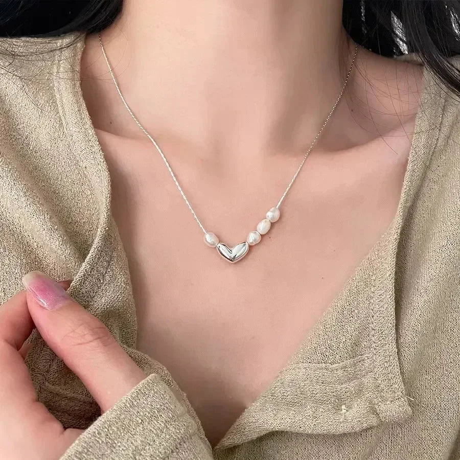 LUMISSORA Étoile Dainty Pearl Solitaire Pendant (Solid 925 Sterling Silver)