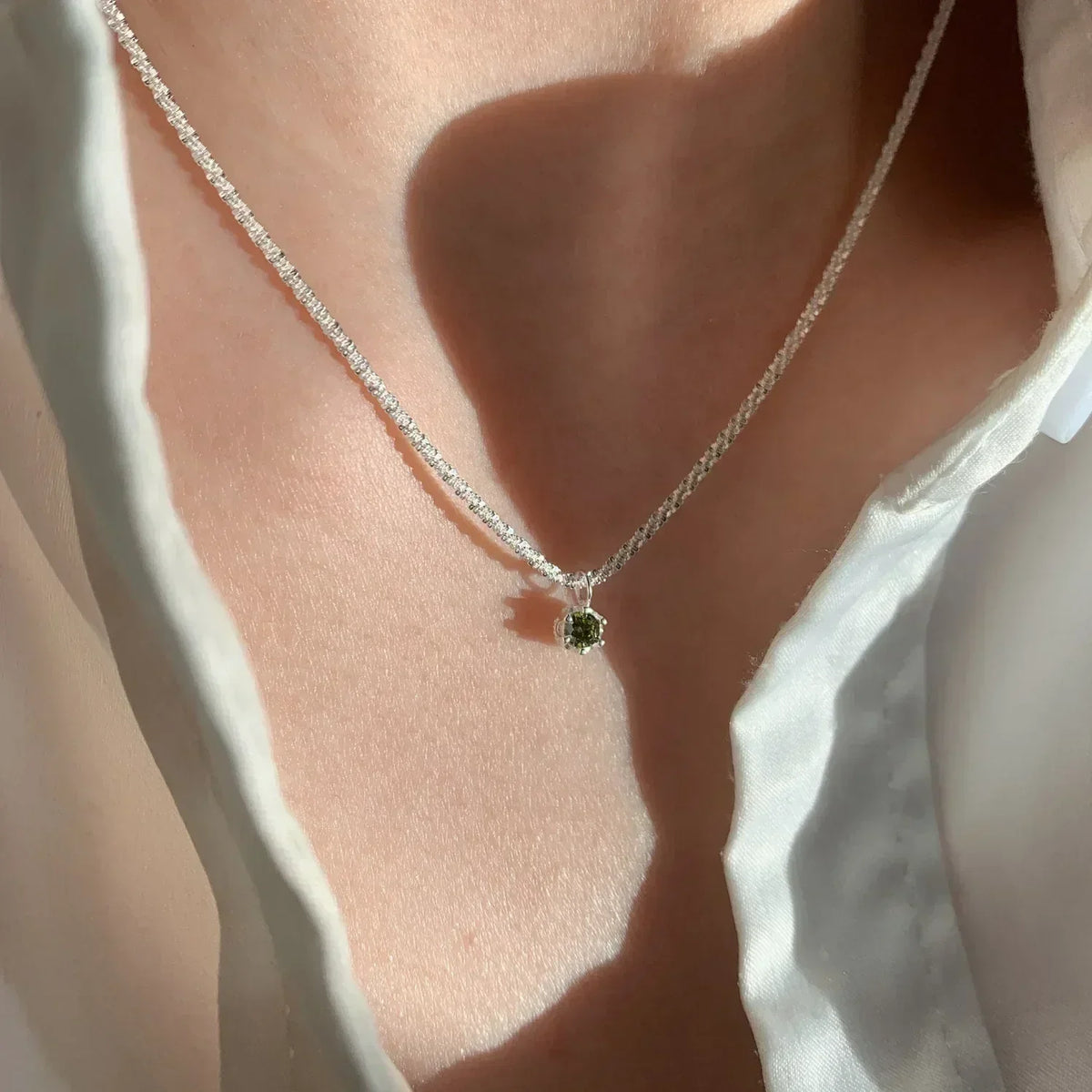 LUMISSORA Étoile Dainty Pearl Solitaire Pendant (Solid 925 Sterling Silver)