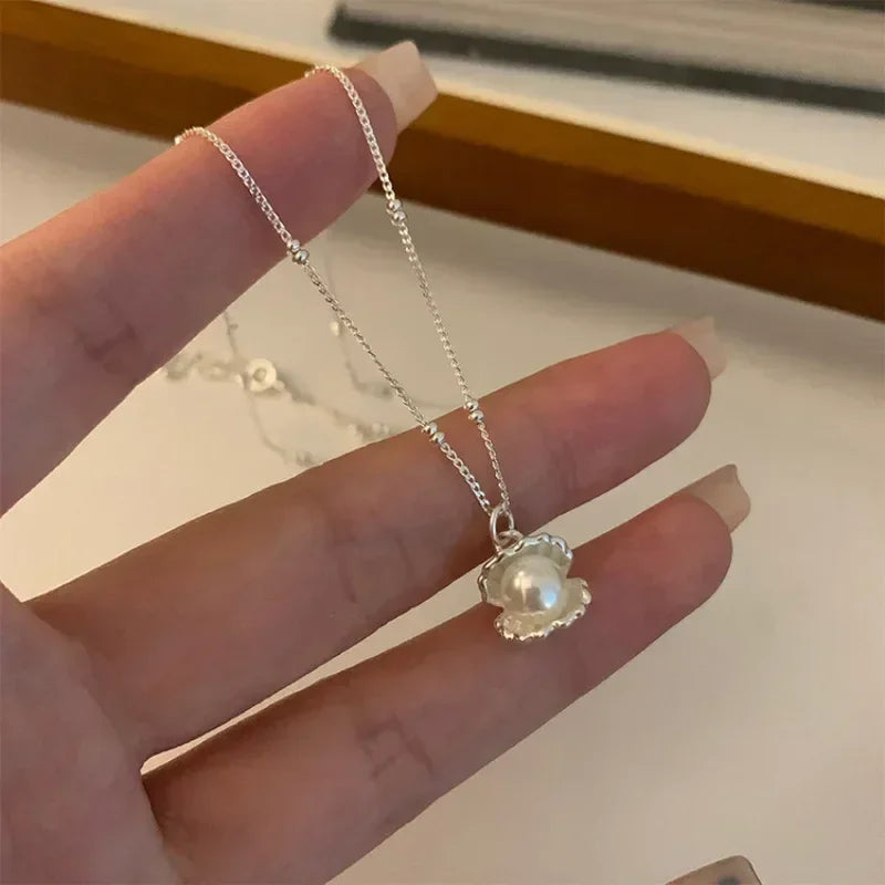 LUMISSORA Étoile Dainty Pearl Solitaire Pendant (Solid 925 Sterling Silver)