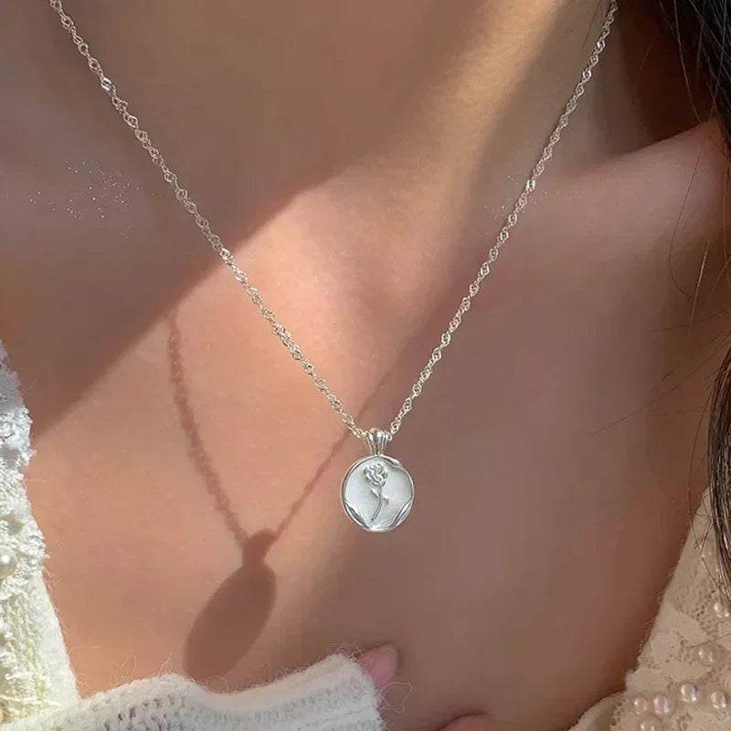 LUMISSORA Étoile Dainty Pearl Solitaire Pendant (Solid 925 Sterling Silver)