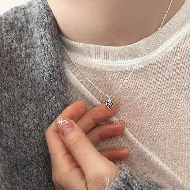 LUMISSORA Étoile Dainty Pearl Solitaire Pendant (Solid 925 Sterling Silver)